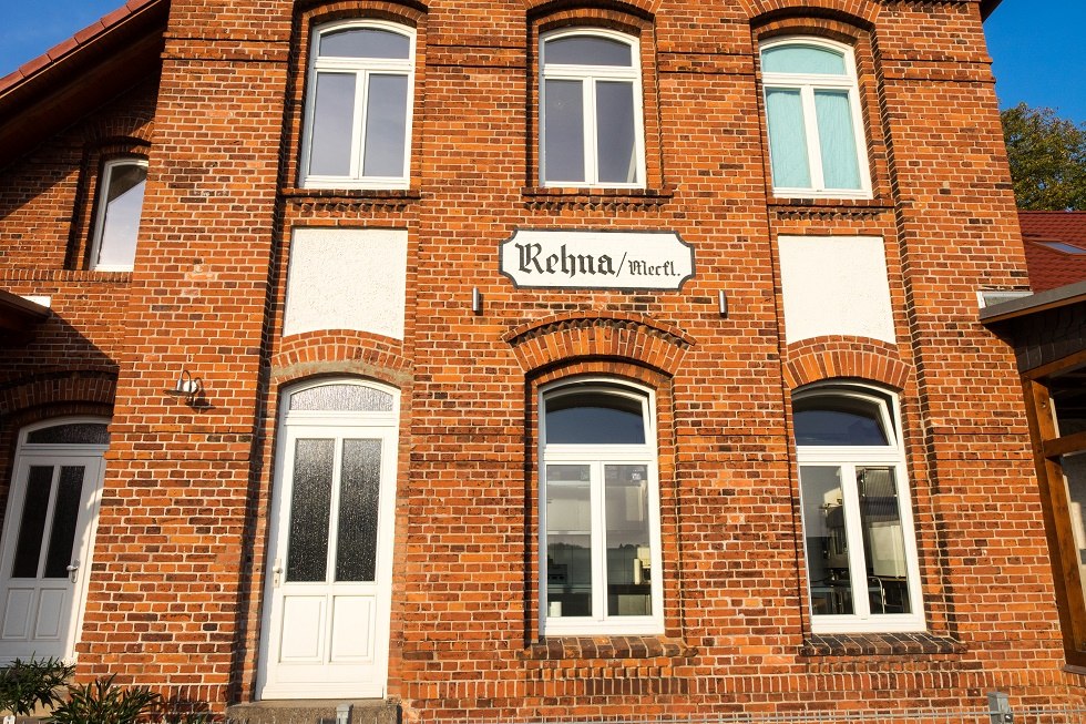 Der Bahnhof Rehna befindet sich in Privatbesitz. // © Frank Burger Der Bahnhof Rehna befindet sich in Privatbesitz. // © Frank Burger
