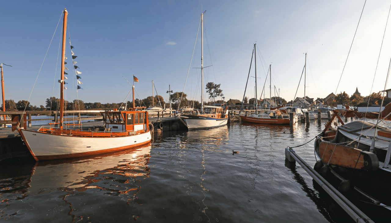 Boote am Anlegeplatz, © TMV/Gohlke Boote am Anlegeplatz, © TMV/Gohlke