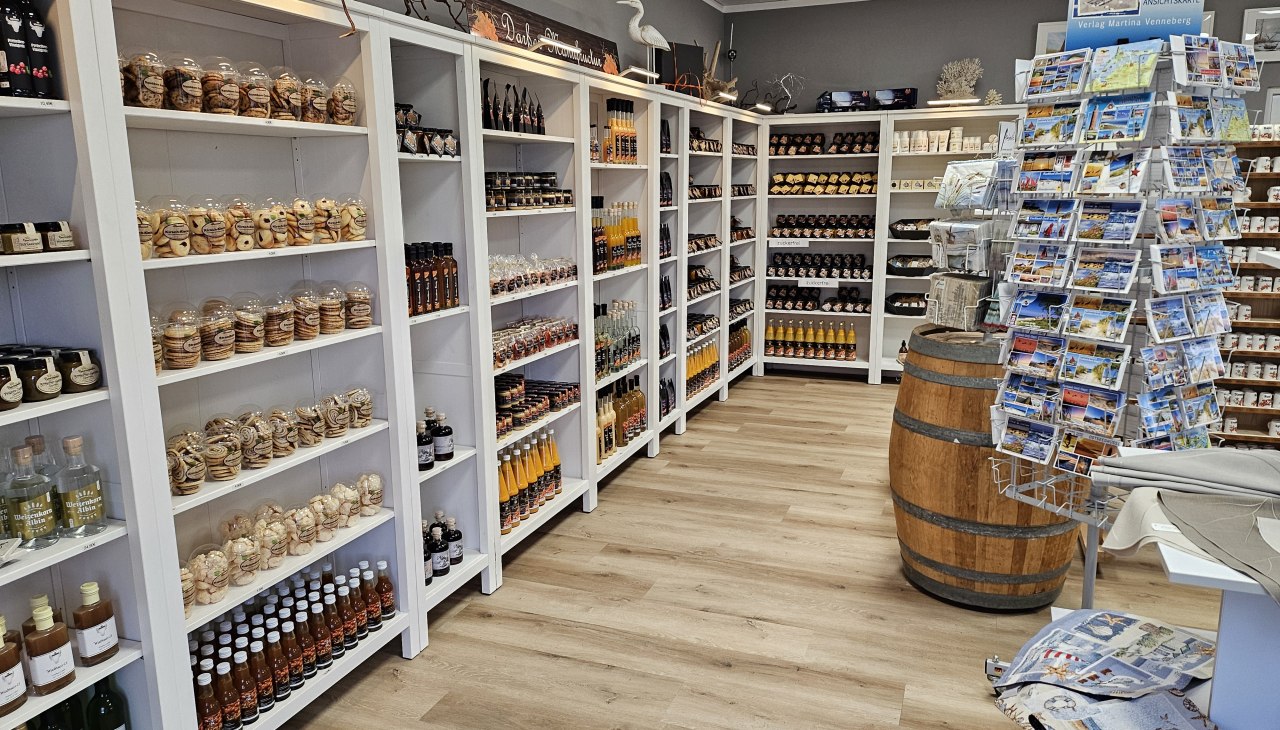 Große Auswahl an Konfitüren, Fruchtaufstrichen und regionale Produkte, © Darßer Manufructur Große Auswahl an Konfitüren, Fruchtaufstrichen und regionale Produkte, © Darßer Manufructur