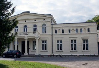 Blick auf das Eingangsportal // &copy; Sabrina Wittkopf-Schade