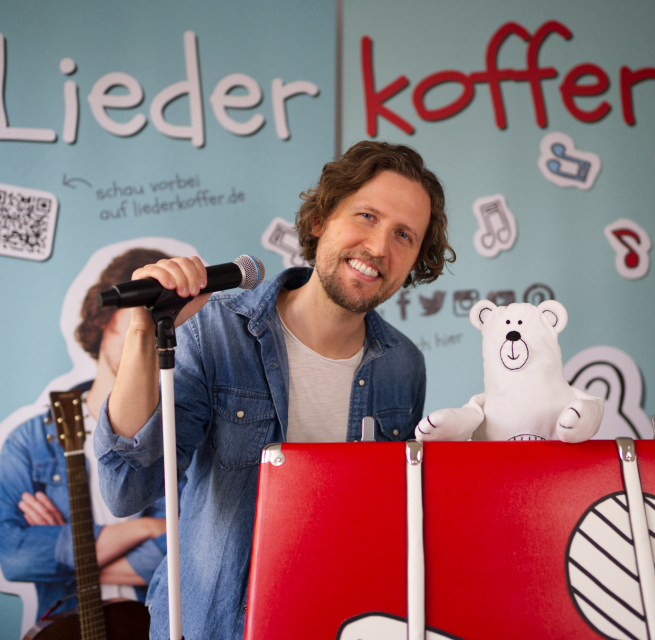 © Liederkoffer_Pressebild_Frank-Ben1.png © Liederkoffer_Pressebild_Frank-Ben1.png