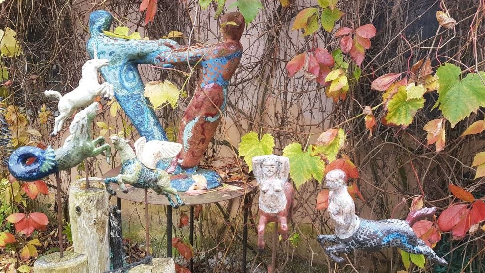 Keramikfiguren für draußen und drinnen, © Dörte Michaelis Keramikfiguren für draußen und drinnen, © Dörte Michaelis