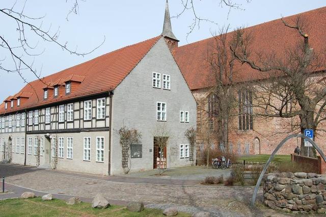 Bibliothek Ribnitz // &copy; Stadtverwaltung