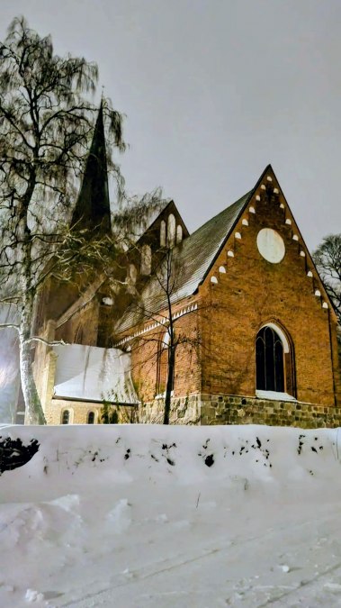 Ev. Kirche zu Kröpelin, © Regina Stern Ev. Kirche zu Kröpelin, © Regina Stern