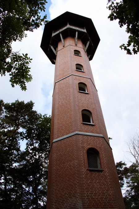 Der Aussichtsturm auf dem Jörnberg, © TI Krakow am See Der Aussichtsturm auf dem Jörnberg, © TI Krakow am See
