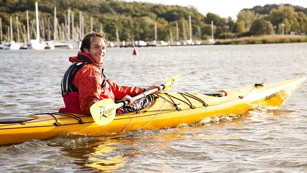 Paddler vor dem Hafen Ralswiek, © Tourismuszentrale Rügen GmbH Paddler vor dem Hafen Ralswiek, © Tourismuszentrale Rügen GmbH