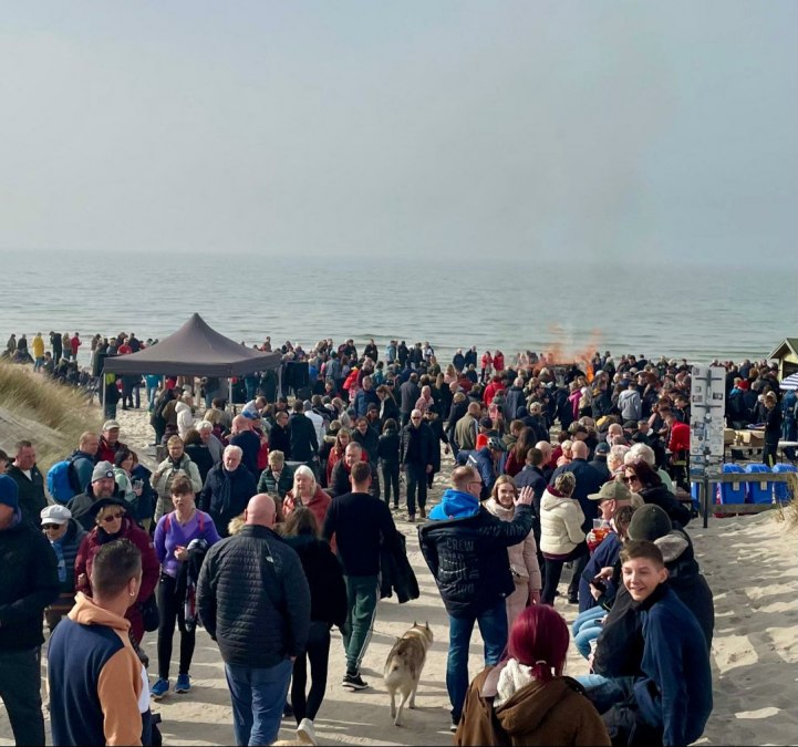 © Osterfeuer_Ostseebad Dierhagen2.jpg