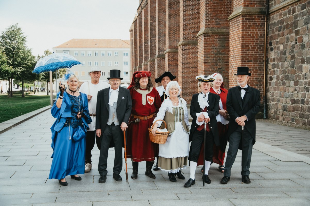 kostenfreie Stadtführungen zum Vier-Tore-Fest // © Veranstaltungszentrum Neubrandenburg kostenfreie Stadtführungen zum Vier-Tore-Fest // © Veranstaltungszentrum Neubrandenburg