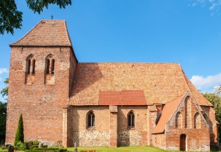 S&uuml;dseite der Kirche Alt Karin // &copy; Frank Burger