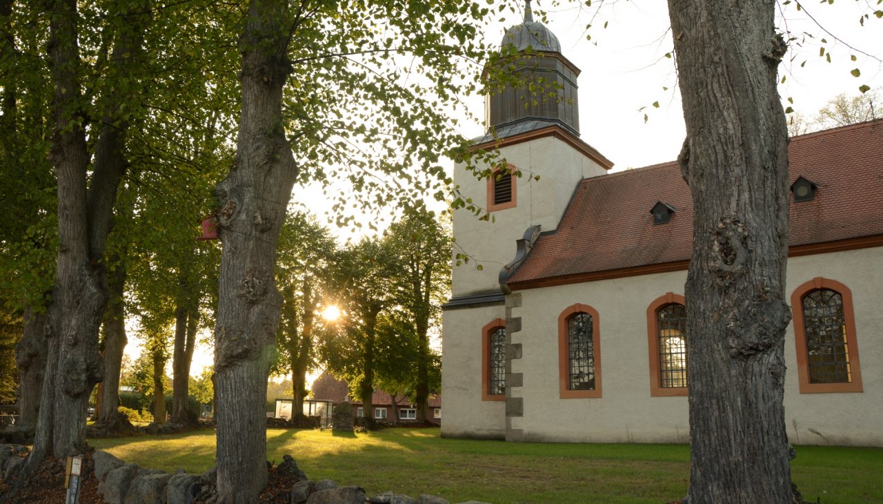 Barockkirche Warlitz, © Tourismusverband Mecklenburg-Schwerin e.V. Barockkirche Warlitz, © Tourismusverband Mecklenburg-Schwerin e.V.
