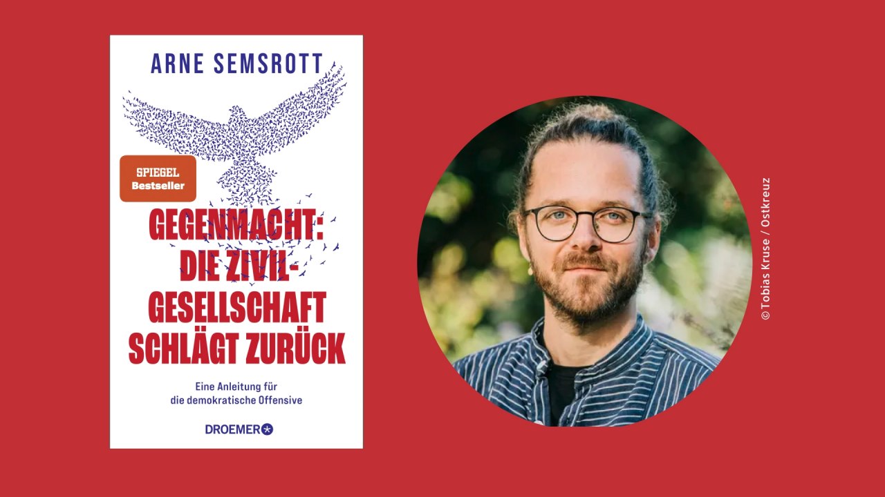 Boekomslag en auteursfoto van „Gegenmacht: Die Zivilgesellschaft schlägt zurück“ van Arne Semsrott // © Tobias Kruse / Ostkreuz Boekomslag en auteursfoto van „Gegenmacht: Die Zivilgesellschaft schlägt zurück“ van Arne Semsrott // © Tobias Kruse / Ostkreuz