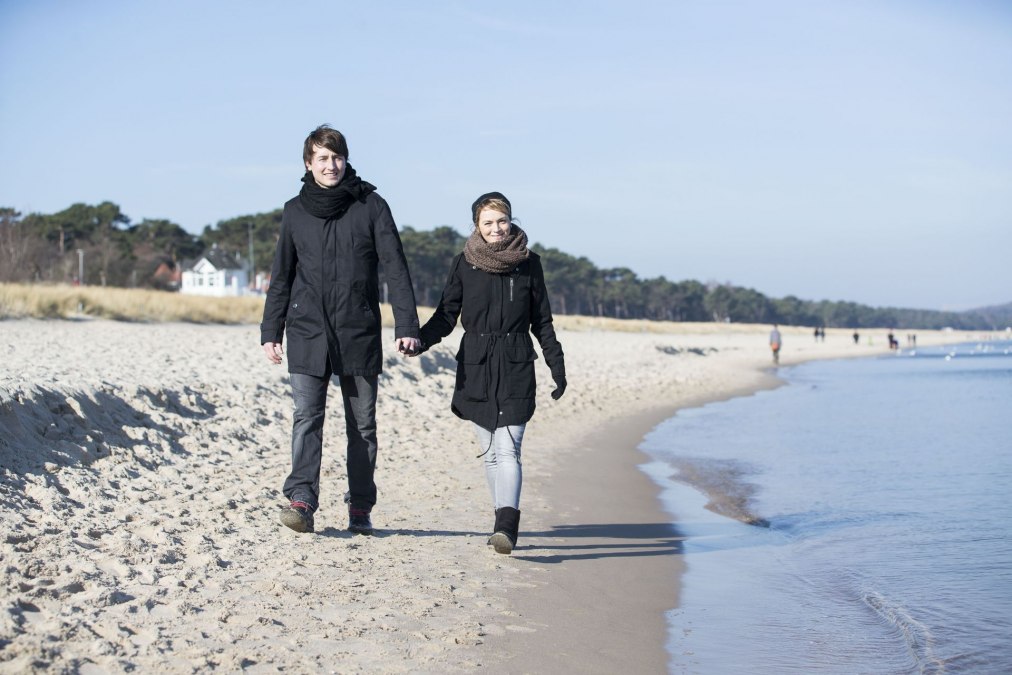 Gemuetlicher Winterspaziergang (c) Kurverwaltung Goehren Martin Stoever _2014_62P7773, © Kurverwaltung Goehren / Martin Stoever